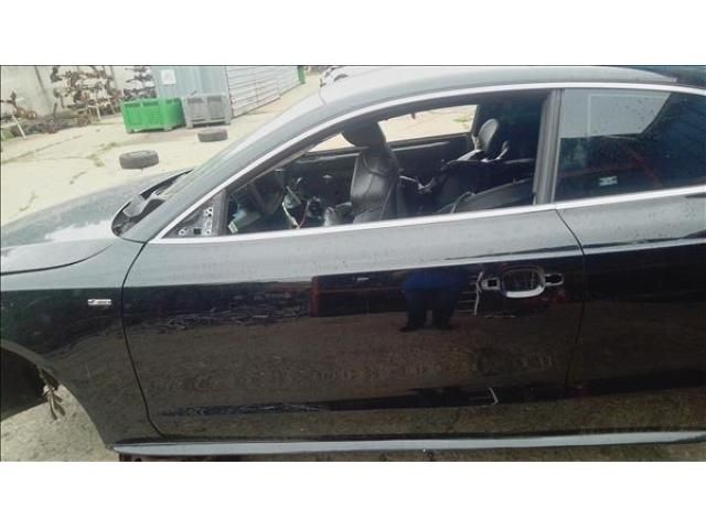 bontott AUDI A5 Bal első Ajtó (Üres lemez)