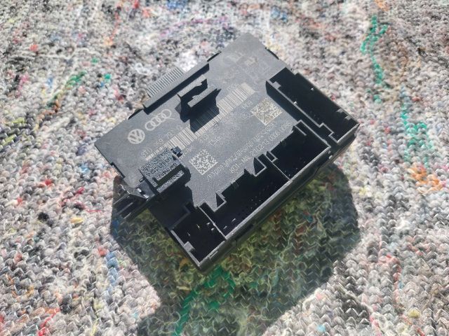 bontott AUDI A5 Bal első Ajtó Vezérlőegység