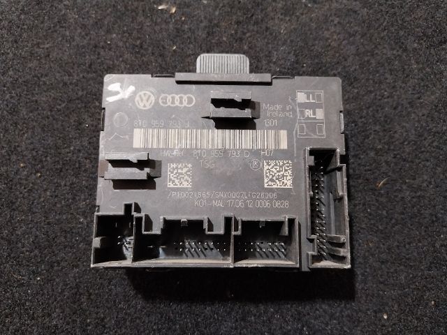 bontott AUDI A5 Bal első Ajtó Vezérlőegység