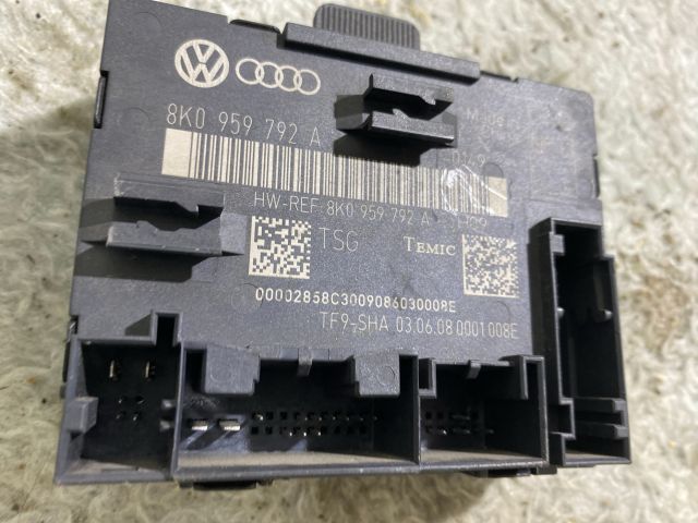 bontott AUDI A5 Bal első Ajtó Vezérlőegység