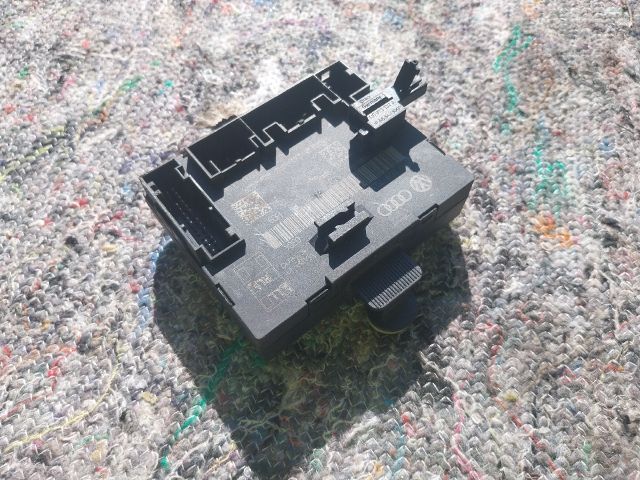 bontott AUDI A5 Bal első Ajtó Vezérlőegység