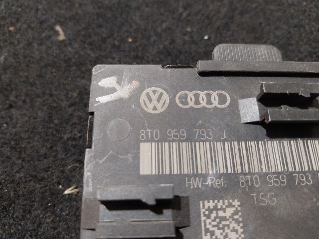 bontott AUDI A5 Bal első Ajtó Vezérlőegység