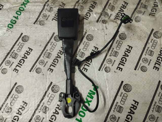 bontott AUDI A5 Bal első Biztonsági Öv Csat