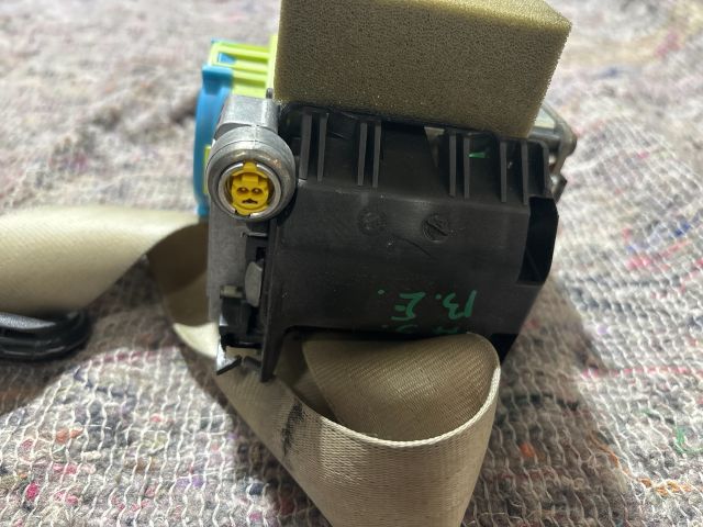 bontott AUDI A5 Bal első Biztonsági Öv