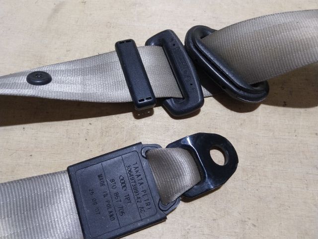 bontott AUDI A5 Bal első Biztonsági Öv