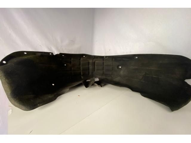 bontott AUDI A5 Bal első Dobbetét (Kerékjárati, Műanyag)