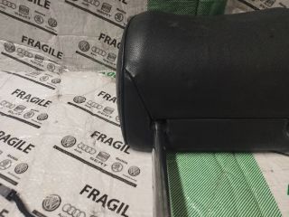 bontott AUDI A5 Bal első Fejtámla