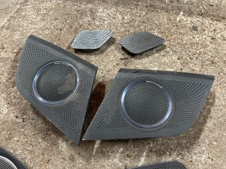 bontott AUDI A5 Bal első Hangszóró Burkolat