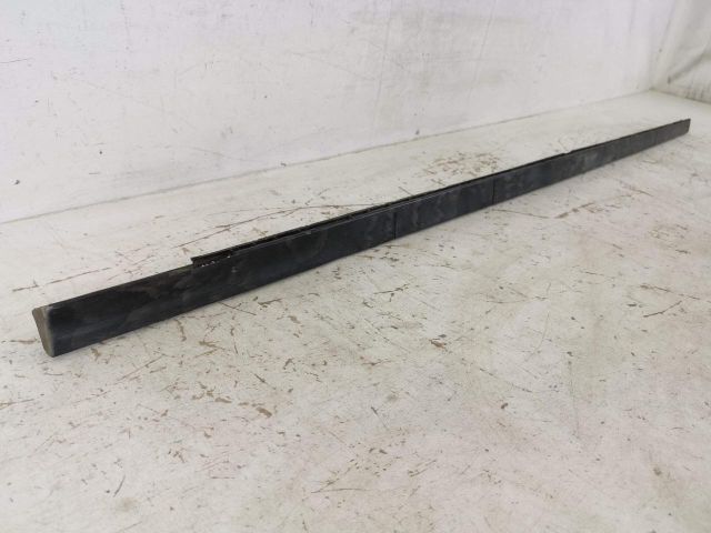 bontott AUDI A5 Bal első Küszöb Tartó