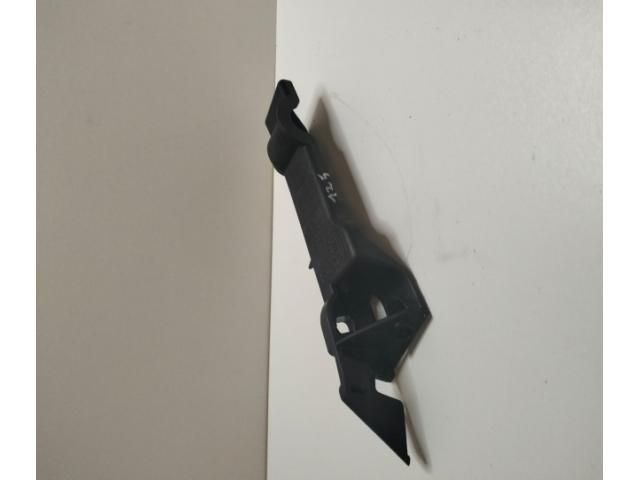 bontott AUDI A5 Bal első Lökhárító Tartó (Műanyag)