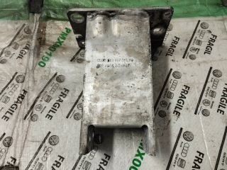 bontott AUDI A5 Bal első Ütközéscsillapító