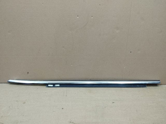 bontott AUDI A5 Bal első Vízlehúzó Gumicsík