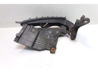 bontott AUDI A5 Bal Fényszóró Tartó