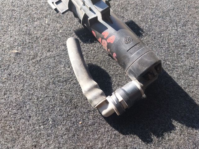 bontott AUDI A5 Bal Fényszórómosó Fúvóka