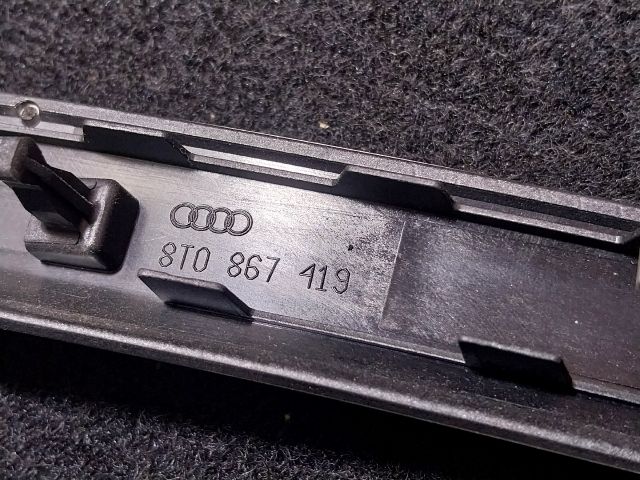 bontott AUDI A5 Bal hátsó Ajtó Kárpit Díszléc