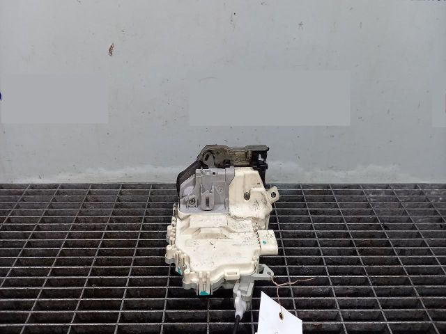 bontott AUDI A5 Bal hátsó Ajtózár