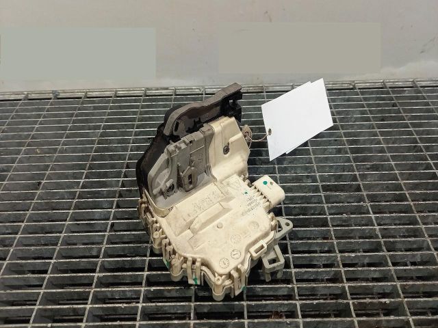 bontott AUDI A5 Bal hátsó Ajtózár