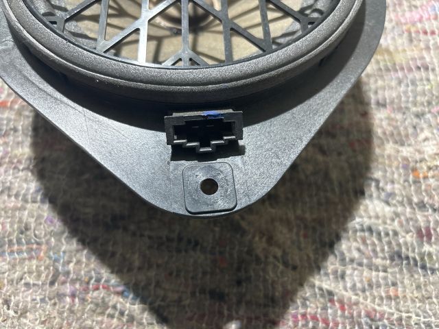 bontott AUDI A5 Bal hátsó Hangszóró