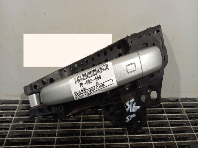 bontott AUDI A5 Bal hátsó Külső Kilincs