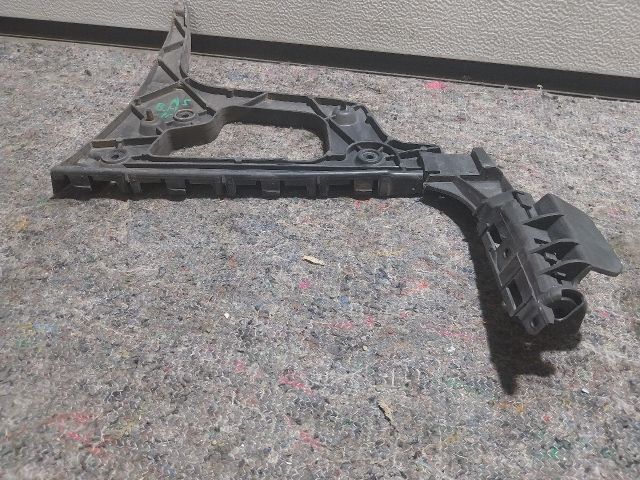 bontott AUDI A5 Bal hátsó Lökhárító Tartó (Műanyag)