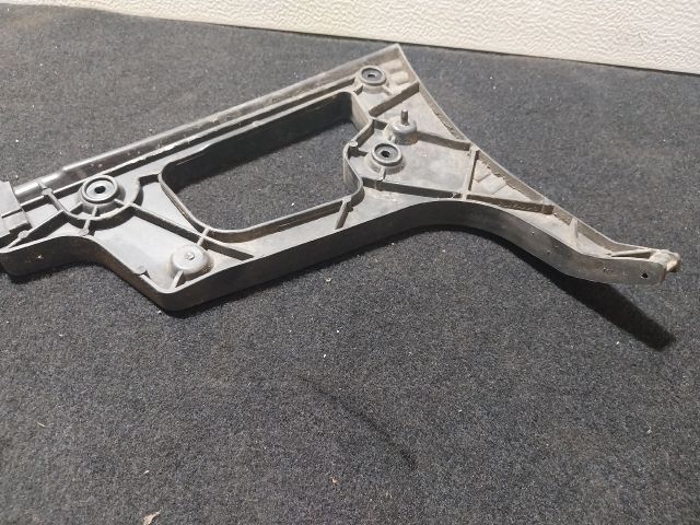 bontott AUDI A5 Bal hátsó Oldal Lökhárító Tartó (Műanyag)