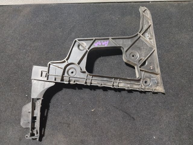 bontott AUDI A5 Bal hátsó Oldal Lökhárító Tartó (Műanyag)