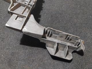 bontott AUDI A5 Bal hátsó Oldal Lökhárító Tartó (Műanyag)