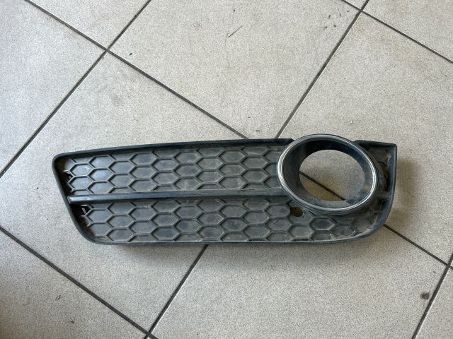 bontott AUDI A5 Bal Ködlámpa Rács