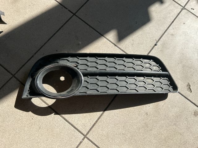 bontott AUDI A5 Bal Ködlámpa Rács