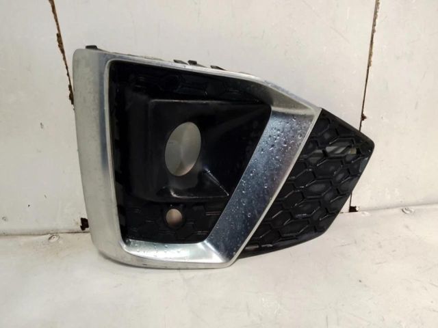 bontott AUDI A5 Bal Ködlámpa Rács