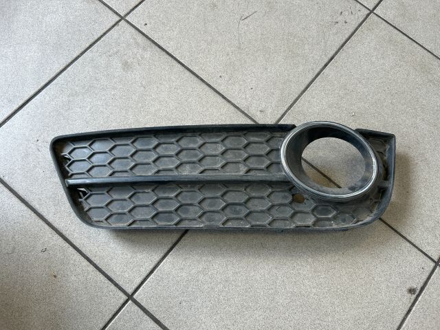 bontott AUDI A5 Bal Ködlámpa Rács