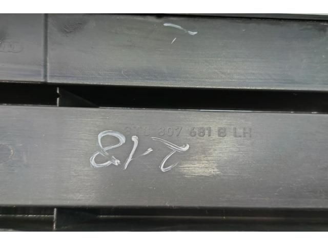 bontott AUDI A5 Bal Ködzárófény Keret