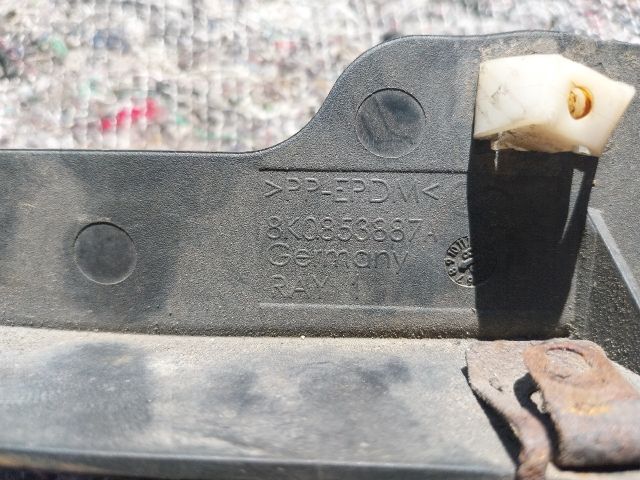 bontott AUDI A5 Bal Küszöb Légterelő