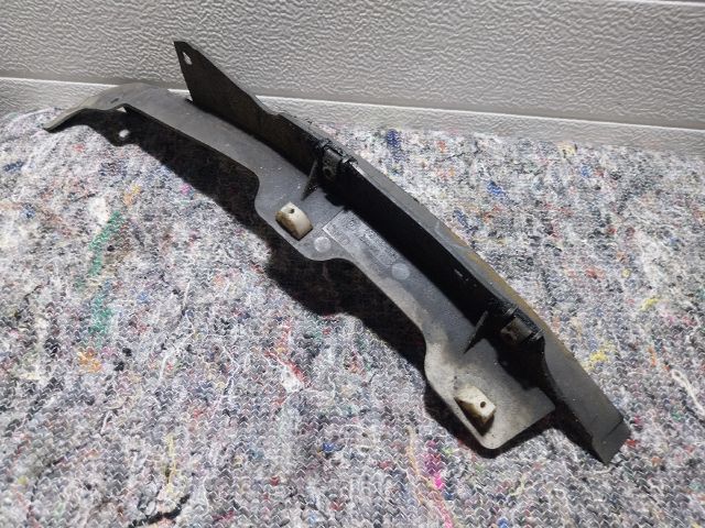 bontott AUDI A5 Bal Küszöb Légterelő