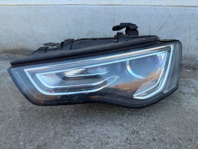 bontott AUDI A5 Bal Xenon Fényszóró