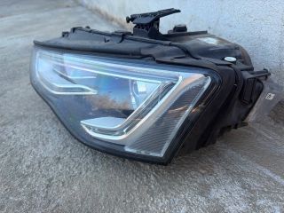 bontott AUDI A5 Bal Xenon Fényszóró