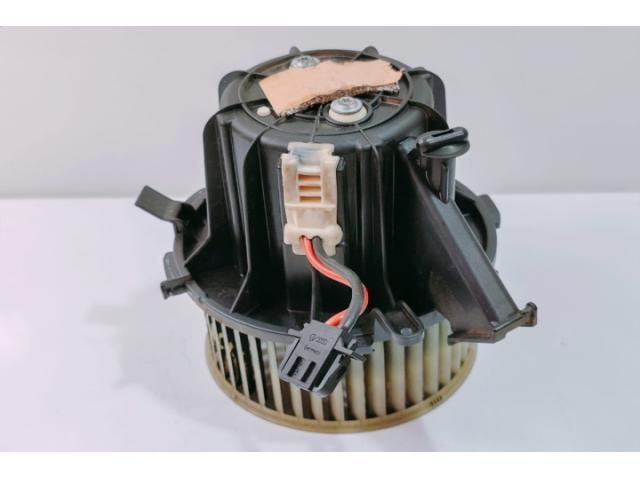 bontott AUDI A5 Belső Levegő Keringetés Állító Motor