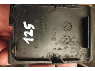 bontott AUDI A5 Biztosítéktábla Fedél