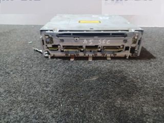 bontott AUDI A5 CD / DVD Tár