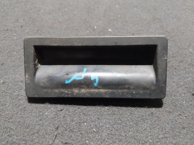 bontott AUDI A5 Csomagtér Nyitó Kar / Gomb