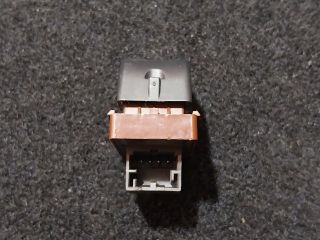 bontott AUDI A5 Csomagtér Nyitó Kar / Gomb