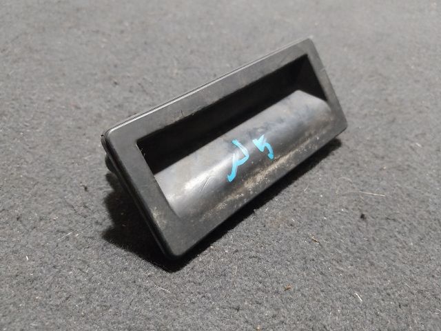 bontott AUDI A5 Csomagtér Nyitó Kar / Gomb