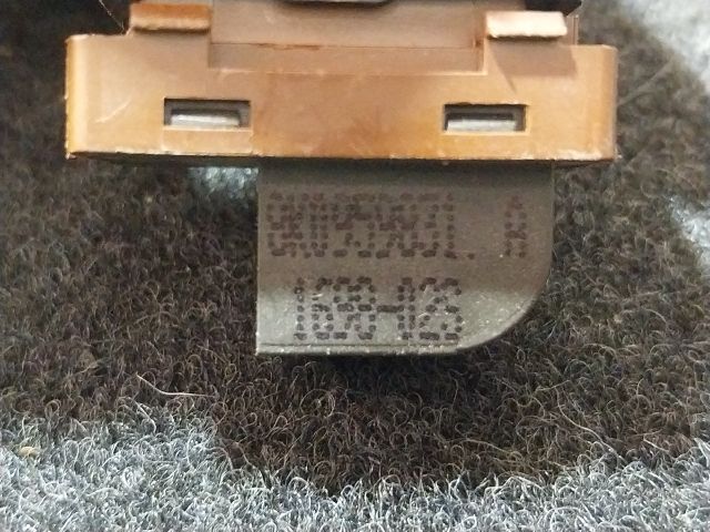 bontott AUDI A5 Csomagtér Nyitó Kar / Gomb