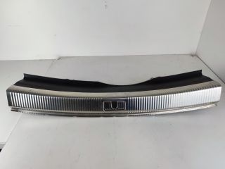 bontott AUDI A5 Csomagtérajtó Díszléc