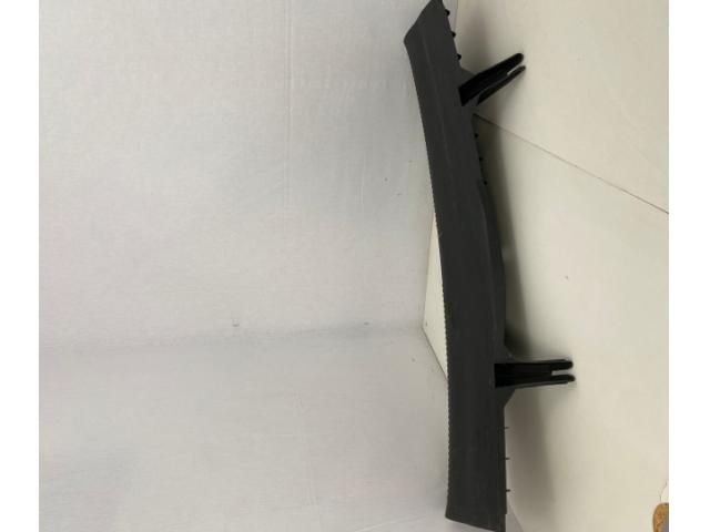 bontott AUDI A5 Csomagtérajtó Díszléc