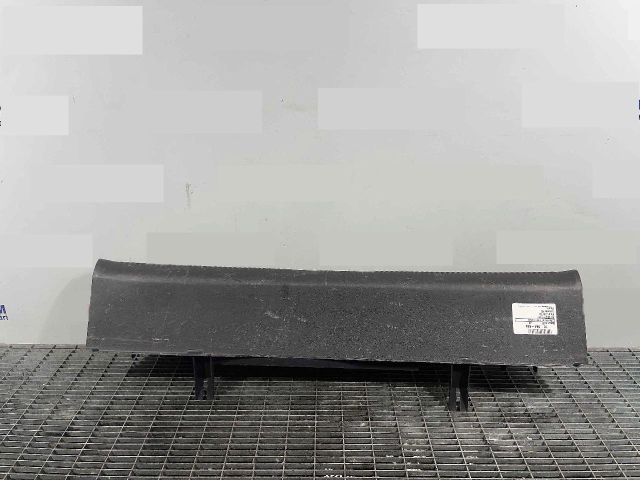 bontott AUDI A5 Csomagtérajtó Díszléc