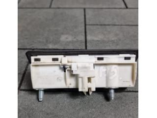 bontott AUDI A5 Csomagtérajtó Kilincs