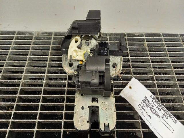 bontott AUDI A5 Csomagtérajtó Ütköző