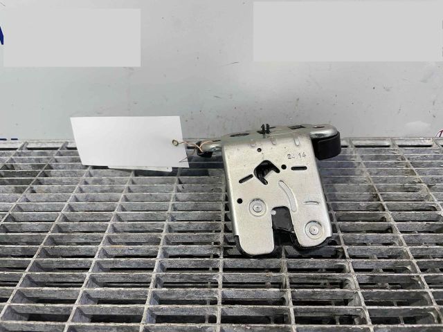 bontott AUDI A5 Csomagtérajtó Ütköző