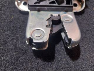 bontott AUDI A5 Csomagtérajtó Zárszerkezet